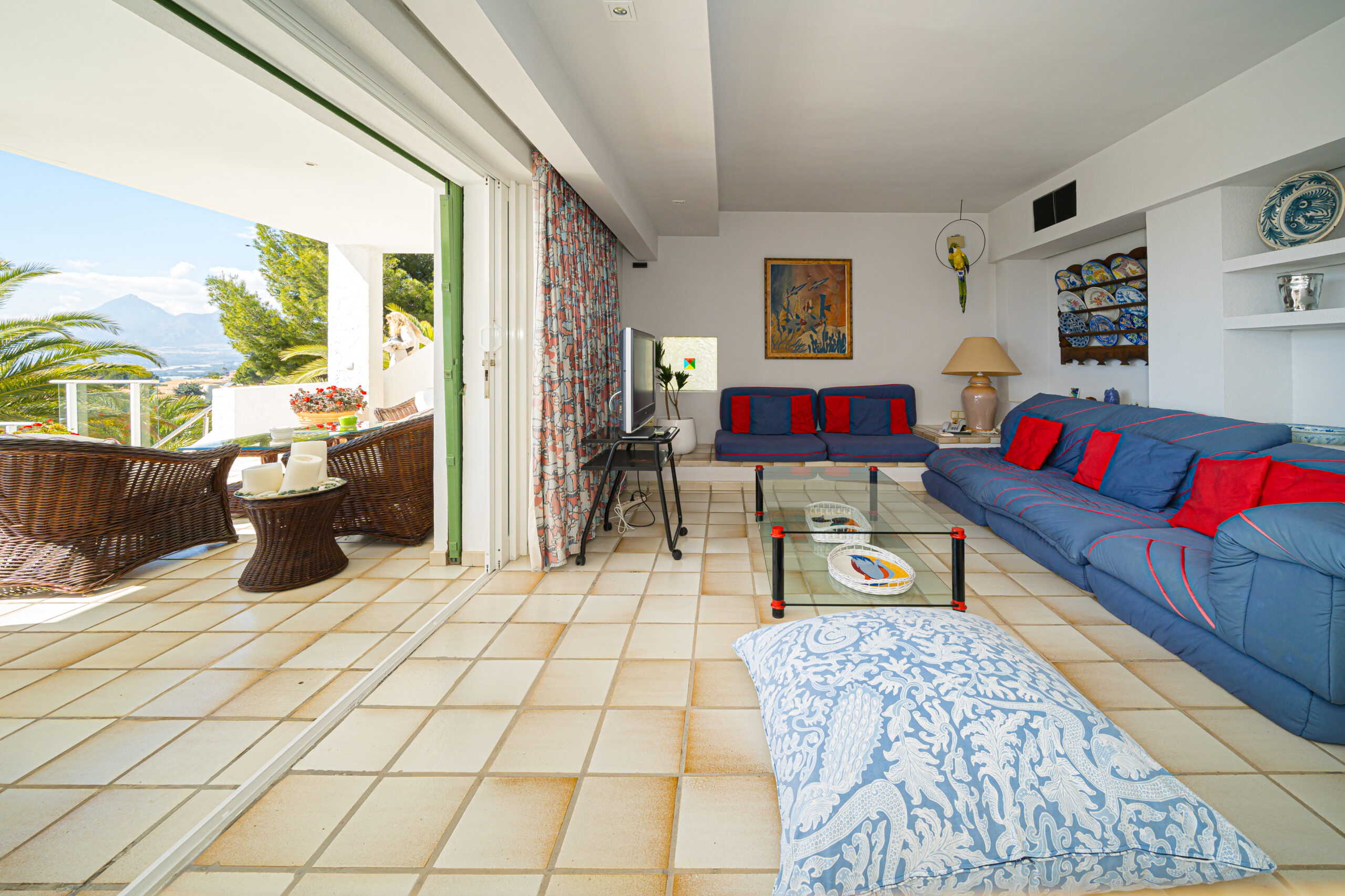 MeninaGroup - Pierluigi Cavarra - Gata 8-25