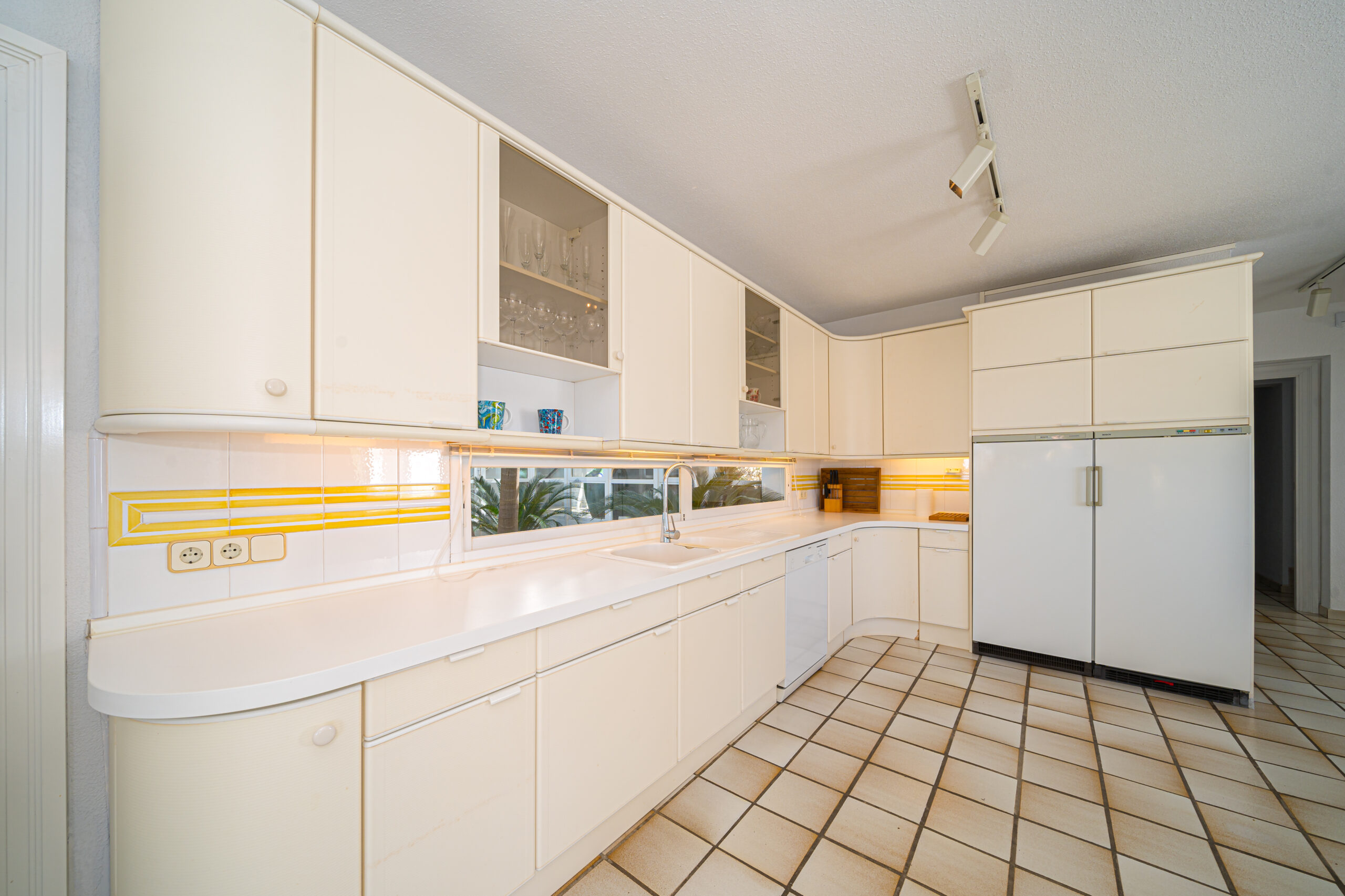 MeninaGroup - Pierluigi Cavarra - Gata 8-35