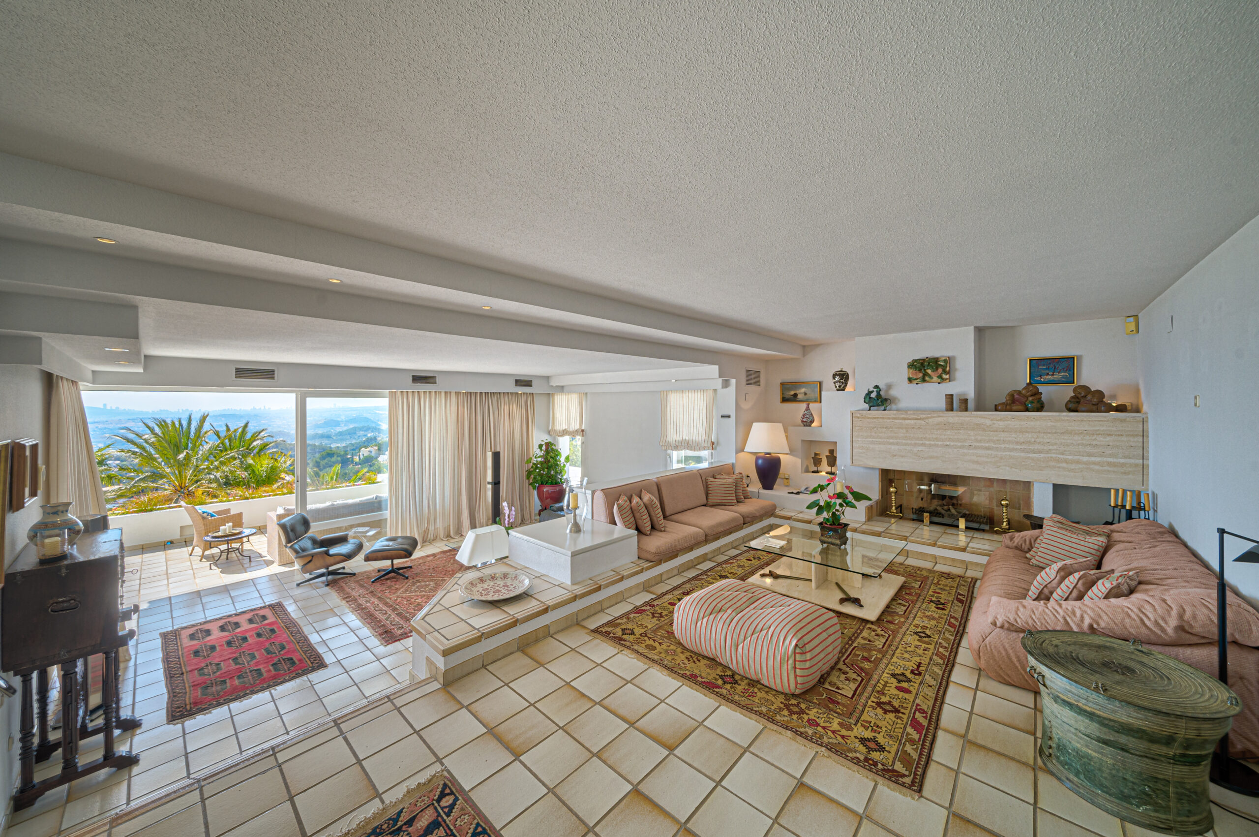 MeninaGroup - Pierluigi Cavarra - Gata 8-45