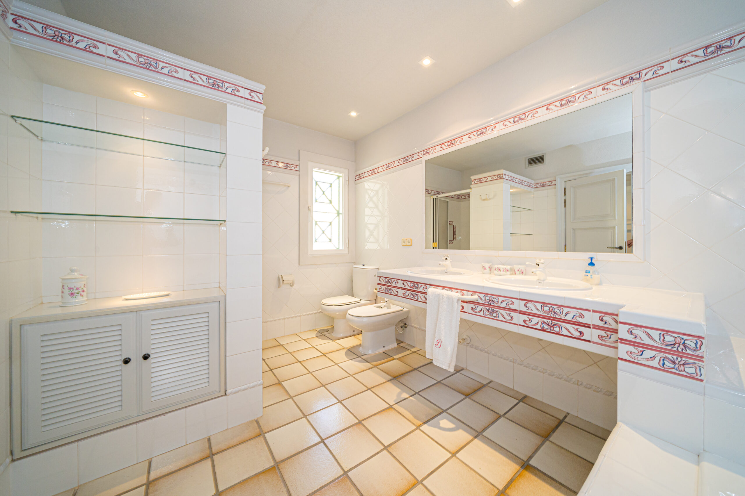 MeninaGroup - Pierluigi Cavarra - Gata 8-58