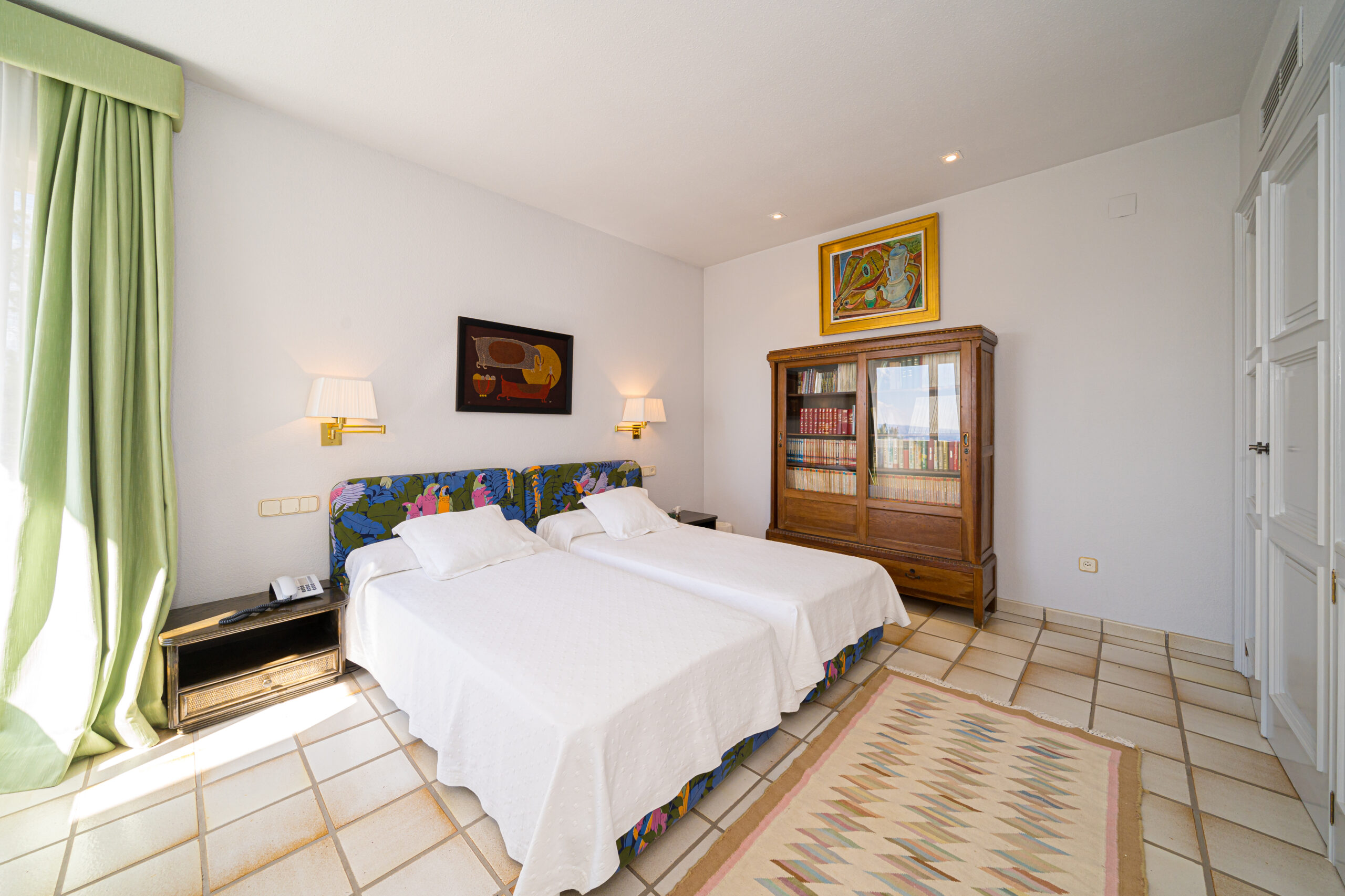 MeninaGroup - Pierluigi Cavarra - Gata 8-73