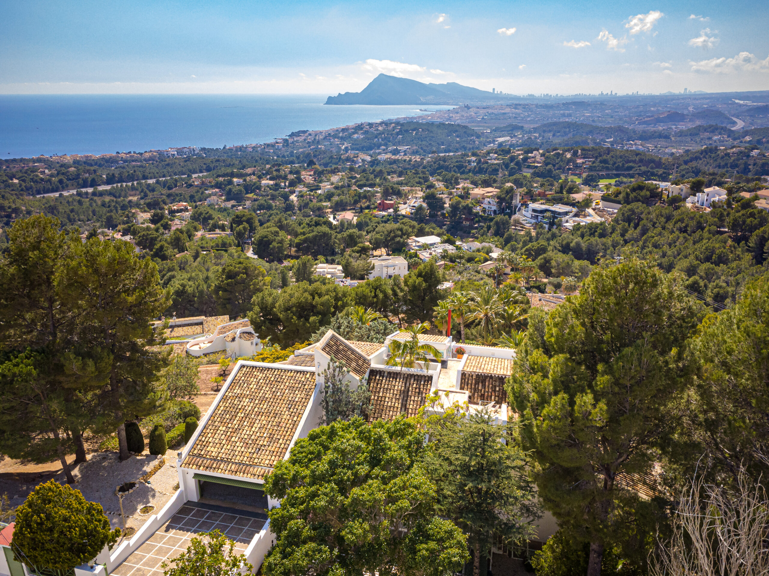 MeninaGroup - Pierluigi Cavarra - Gata 8-91