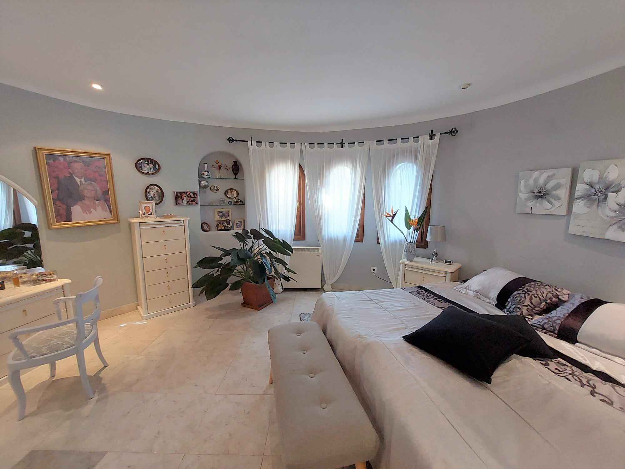 362d282d-7cc5-4283-a489-bbf17ed5d402