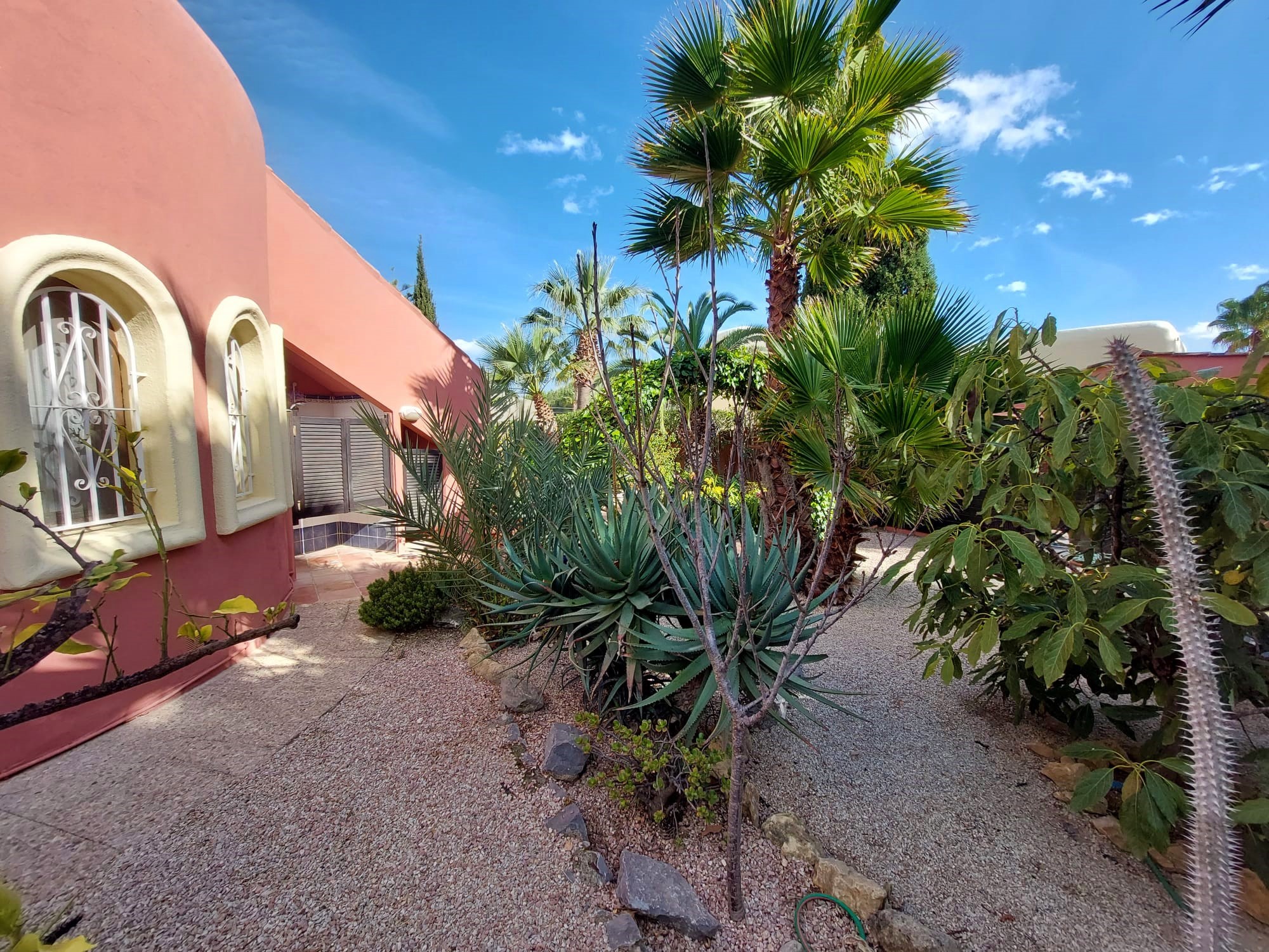 3e8db955-9a09-4c6b-b5fa-05b47c9a216a